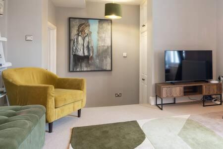 Central, Stunning 2 Bed Apartment With Parking! Cambridge  Luaran gambar